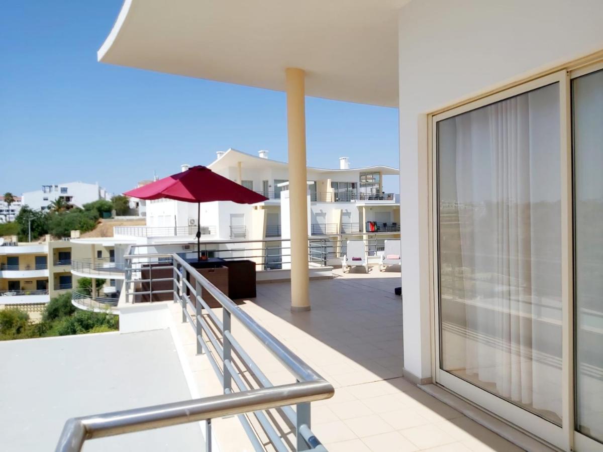 Sea View Penthouse In Albufeira Leilighet Eksteriør bilde